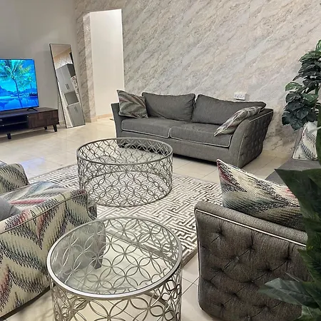 شقه رائعه رقم 9 باثاث مودرن ودخول ذاتي Apartment Riyadh Exterior photo